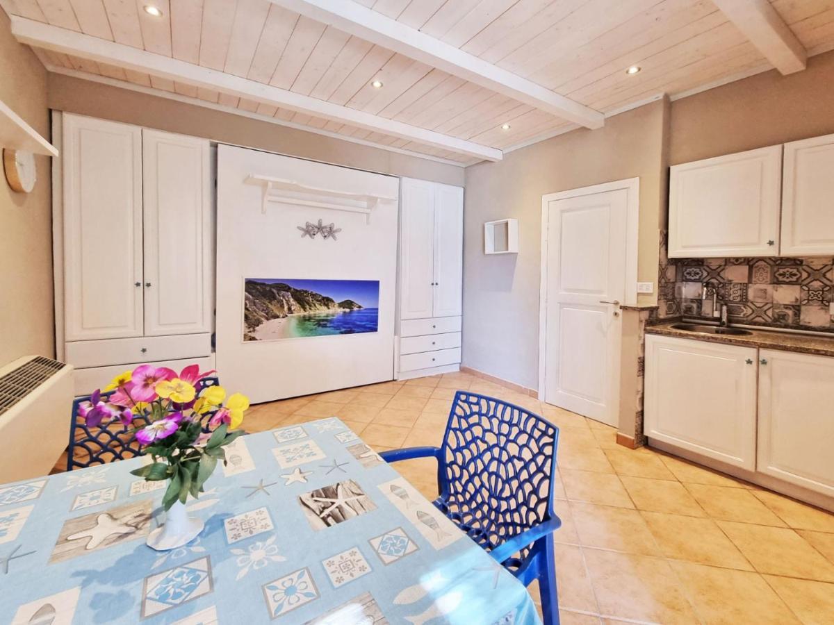 Vacanzamaredue 2 Residence Марина ди Кампо Екстериор снимка