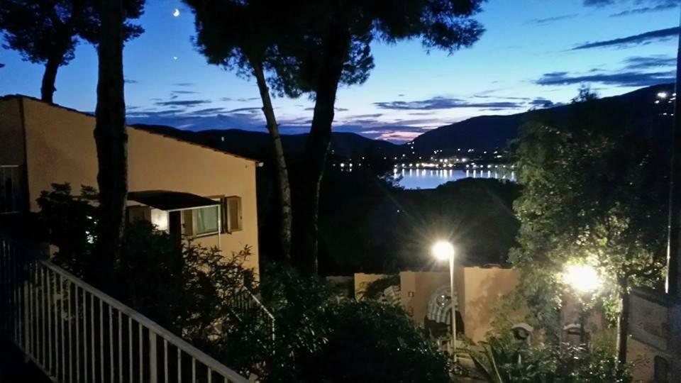 Vacanzamaredue 2 Residence Марина ди Кампо Екстериор снимка