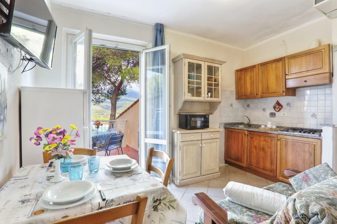 Vacanzamaredue 2 Residence Марина ди Кампо Екстериор снимка